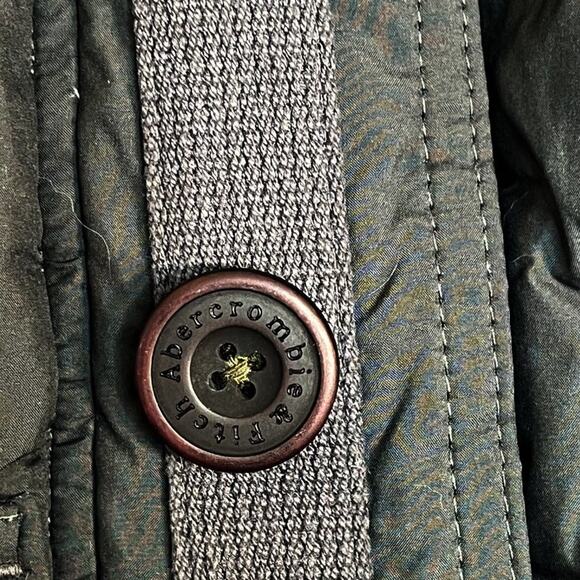 Abercrombie & Fitch Insulated Dark Grey Puffer Vest Coat Jacket - Picture 4 of 16